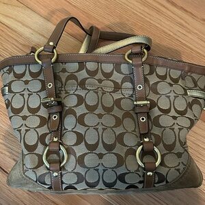 Coach | Light Brown and Gold Signature Shoulder Purse